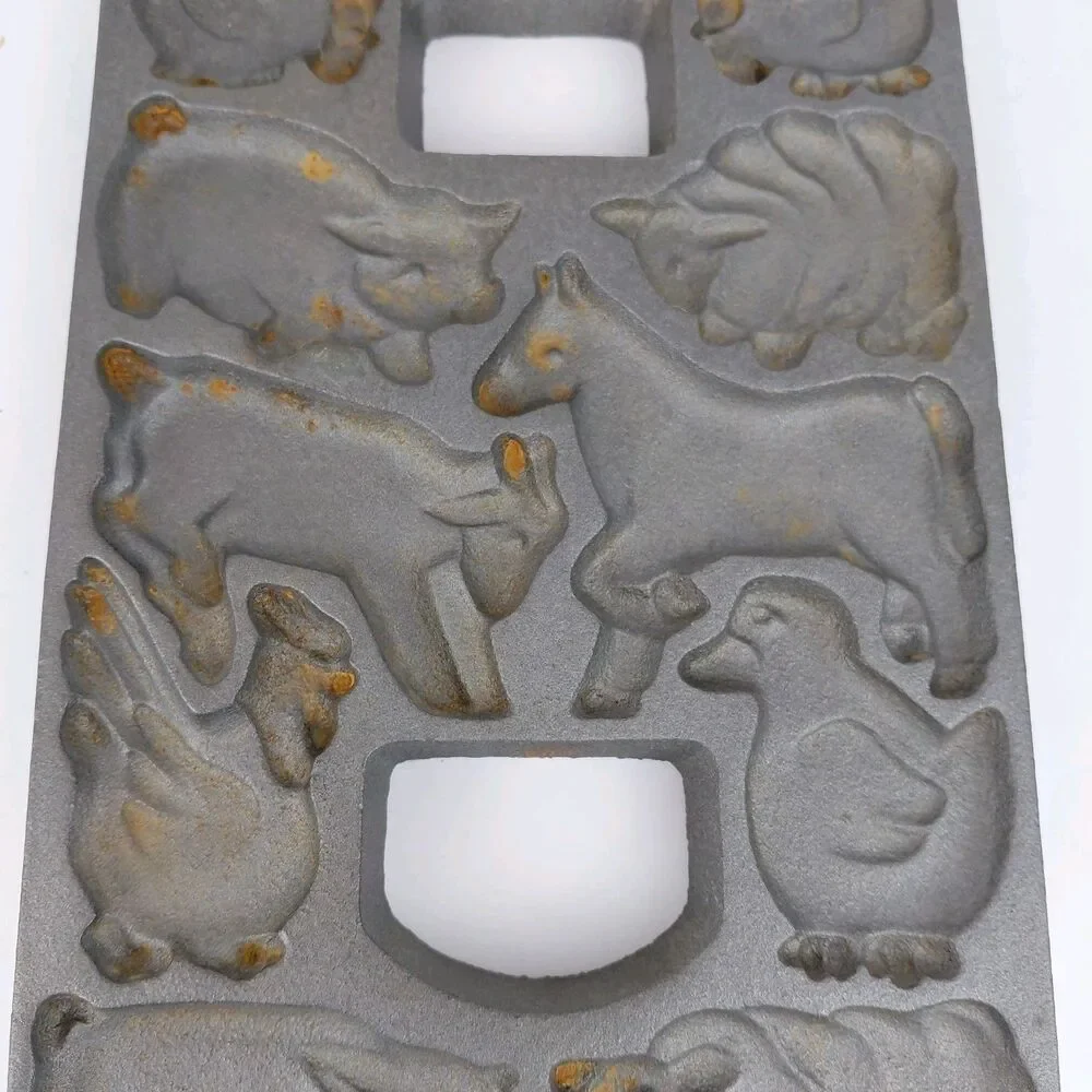 John Wright 1988 Barnyard Cast Iron Cookie Cornbread  Baking Mold Farm 2 sided